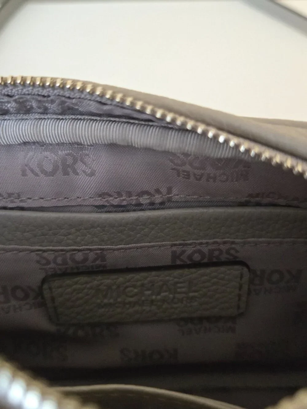Michael Kors Crossbody Bag Gray Pebbled Leather Purse Mini - NWOT